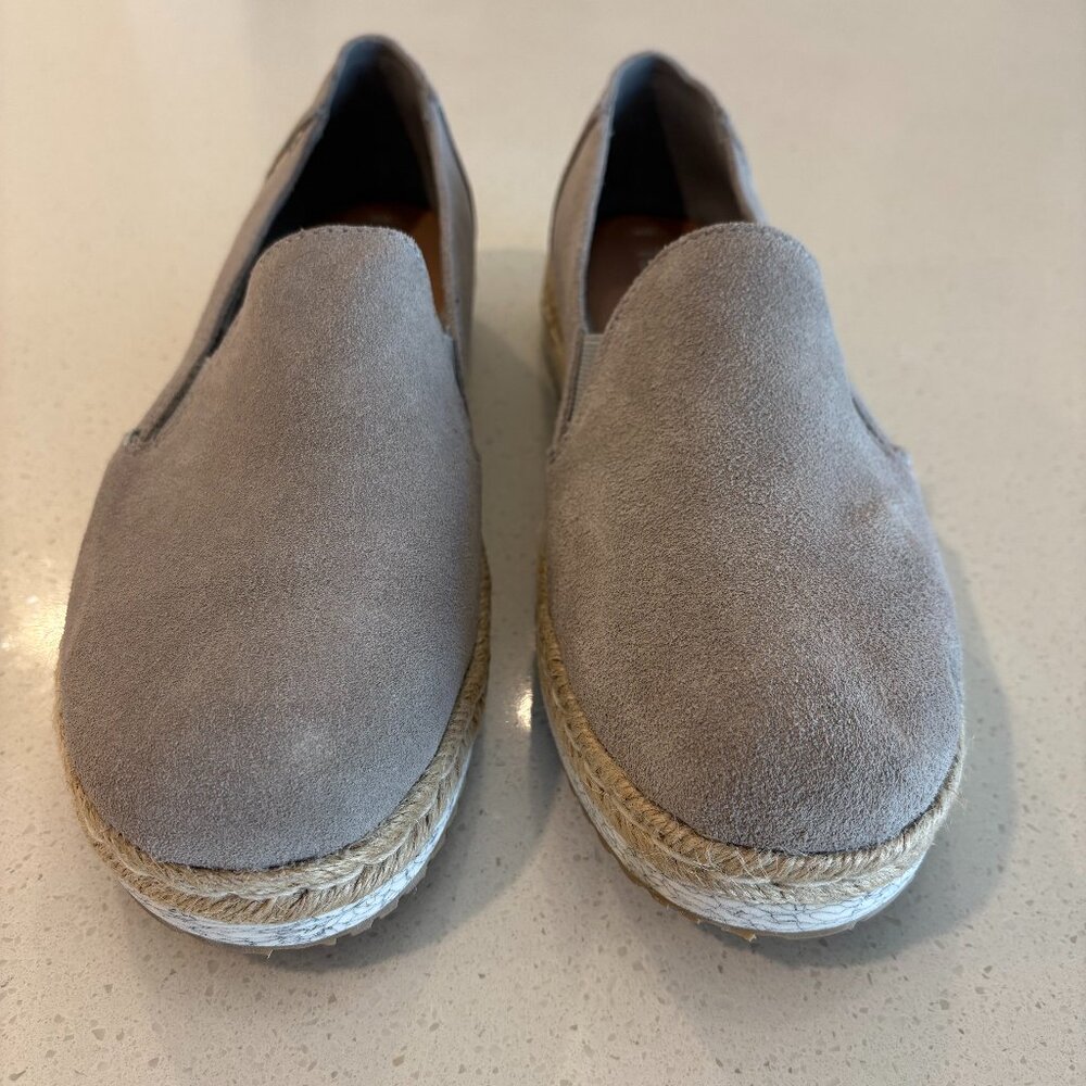 TOMS Palma Espadrille Flats — Women’s 8M — Beige Suede Slip-On — New/Never Worn